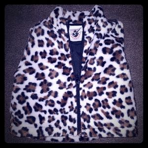 Good lad cheetah print sleeveless vest